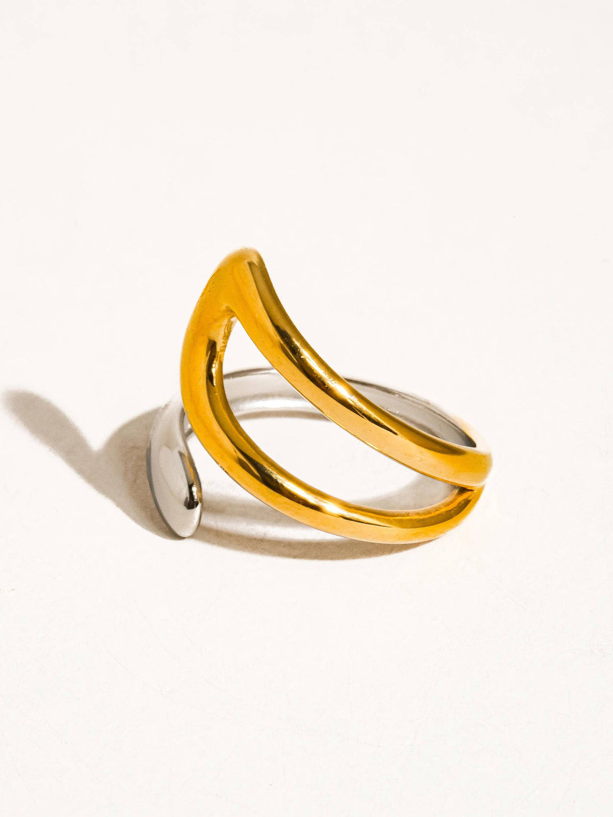 The Two-Tone Luxe Ring