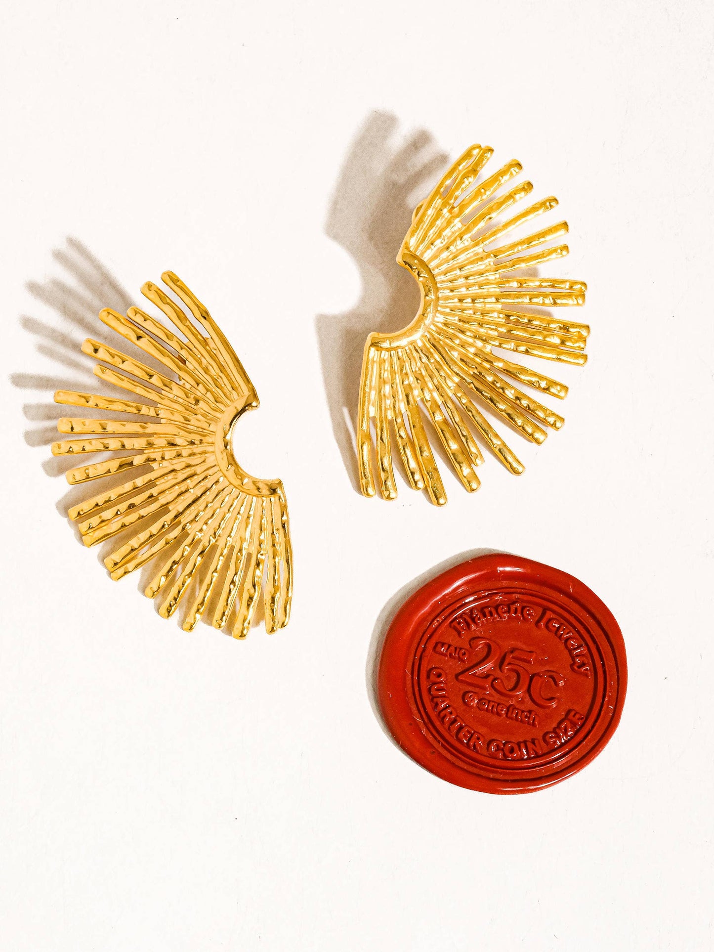 Bisous 18K Gold Non-Tarnish Sunburst Earring