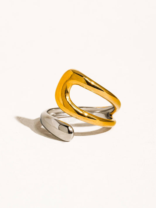 The Two-Tone Luxe Ring