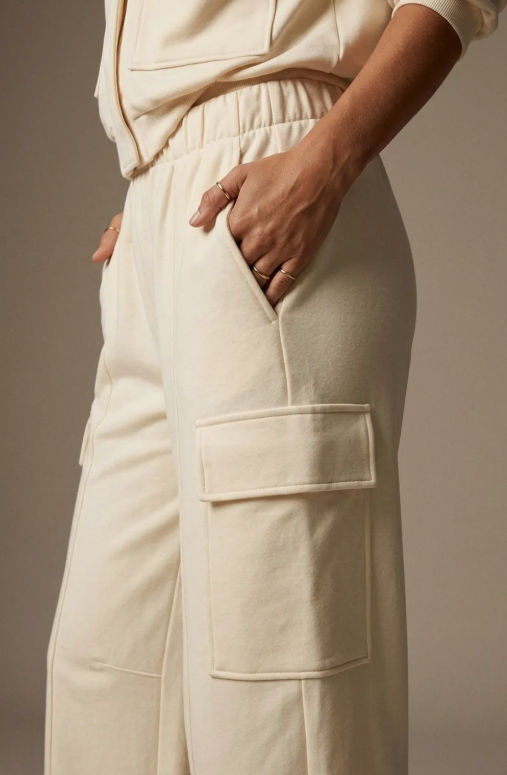 The Wander Cargo Pant